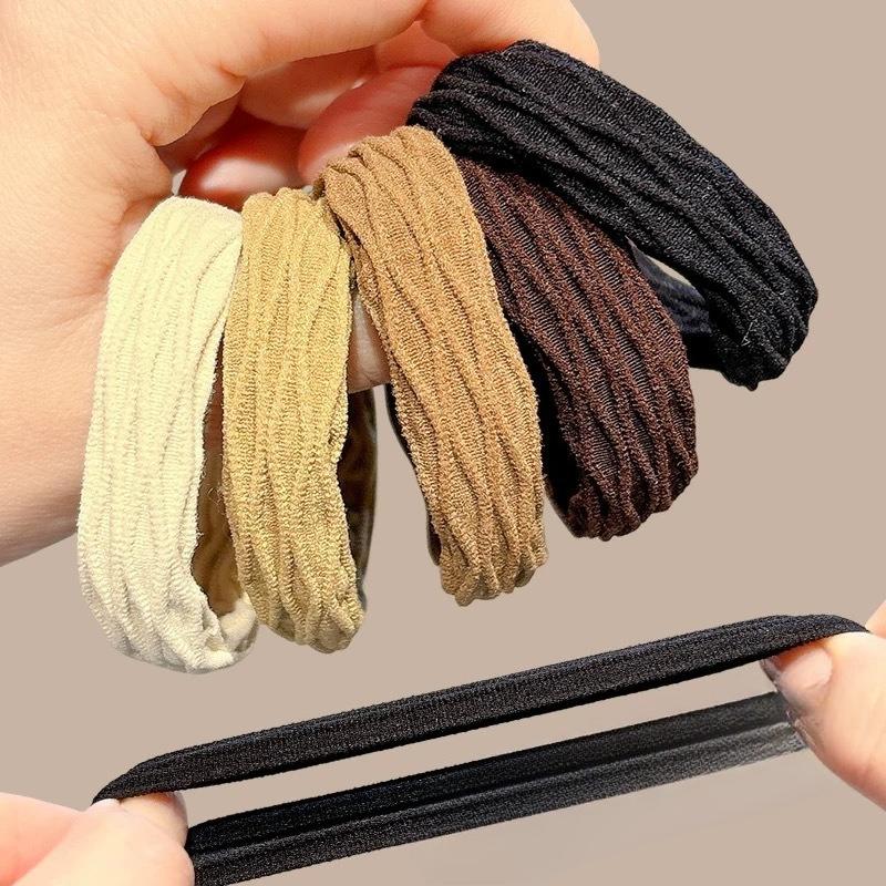 High Ponytail Hair Band with Elastic Hair String, High Elasticity and Durability, for Tying Hair Into A Bun.