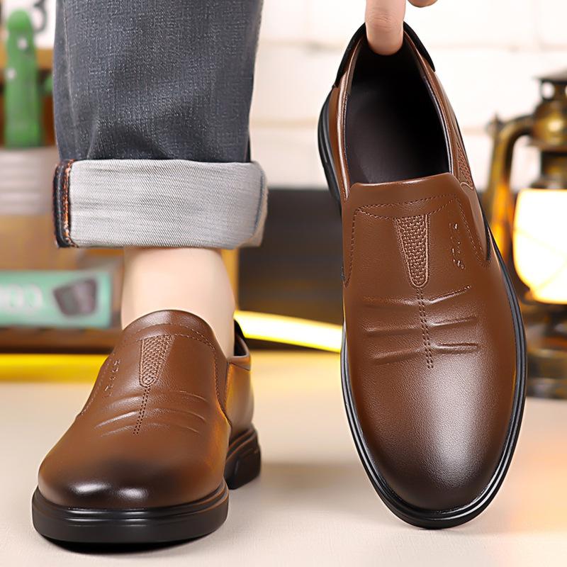 Fashion 2025 New Designer Fashion Non-slip Soft Leather Shoes for Men Solid Color Spring Autumn Causal Dress Shoes Man