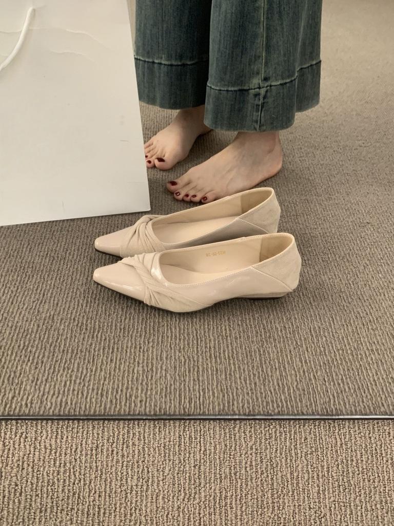 French Small Slope Heel Gentle Wind Evening Shoes Versatile Not Tired Feet Shallow Mouth Pointed Laden Shoes One Pedal Commuter Single Shoes Women
