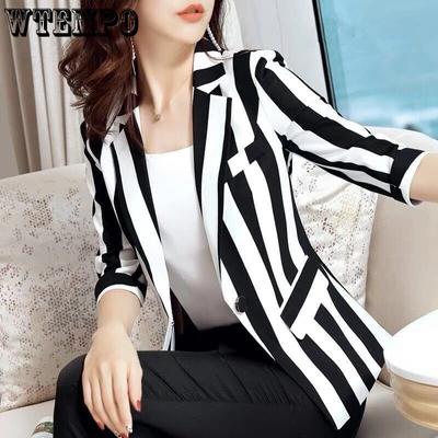 Giacca da abito piccola da donna Primavera ed estate a righe Moda Abbigliamento esterno Abito di grandi dimensioni Vita sottile Top a sezione corta