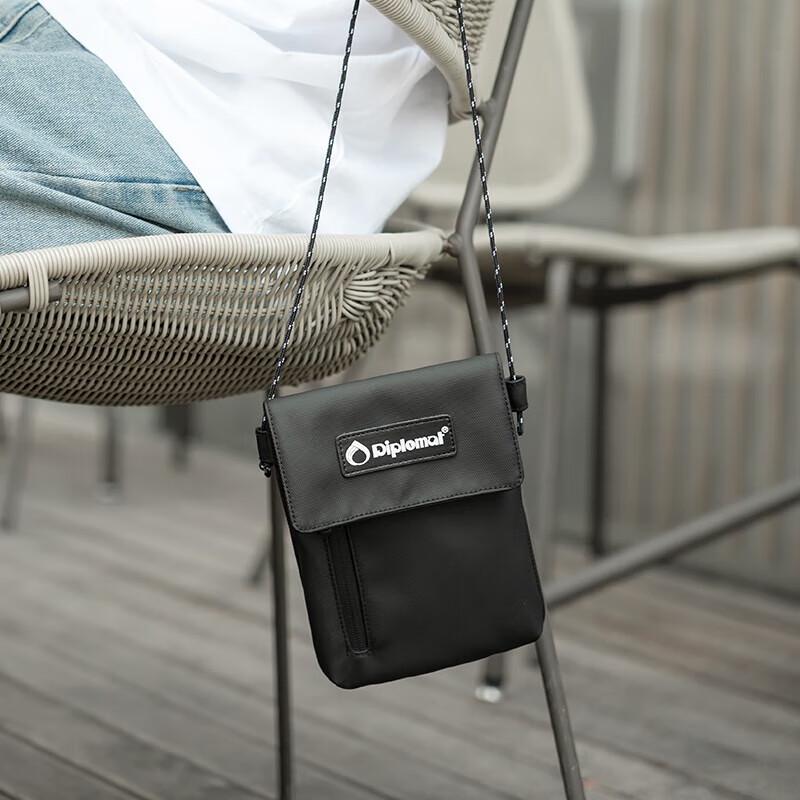 Diplomat Multi-functional Crossbody Phone Bag