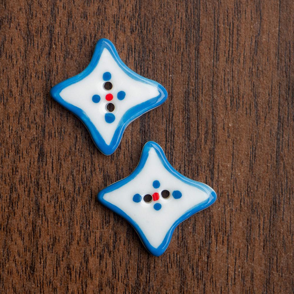 Hand-Painted Four-Pointed Star Ceramic Button - Handmade Ornament for Clothing Accessories