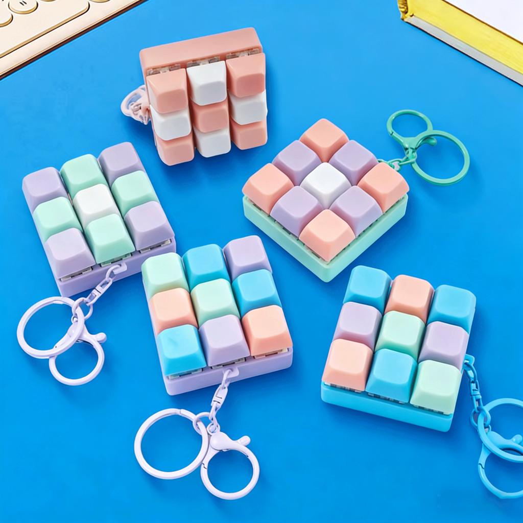 Keyboard Fidget Toy Fingertip Clicker Keyboard Fidget Keychain Button Fidget Gifts for Adults to Relieve Stress and Pass Time