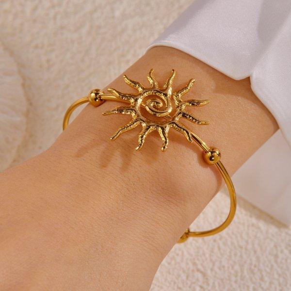 Light Luxury Stainless Steel Flower Sun Shell Open Bangle for Women Stackable Seaside Vacation Party Jewelry Accessories