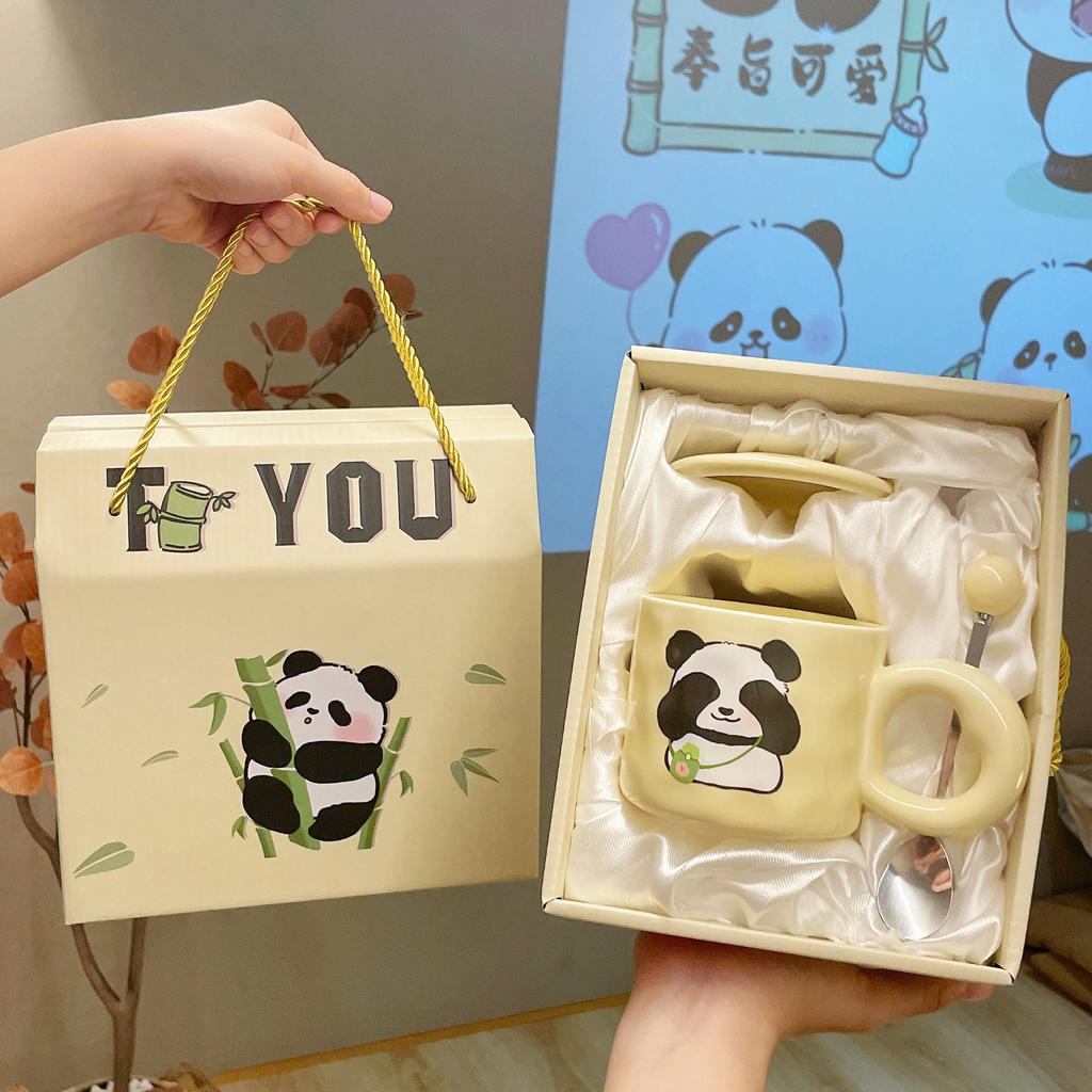 Mug with Lid Spoon 2025 New Female Cute Cup Souvenir Ceramic Water Cup Coffee Cup