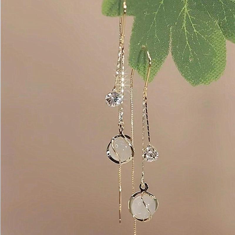 Fashion Cat Eye Stone Flowing Fringe Ear Chain Ultra-Gorgeous Long Round Face Earrings Elegant and Popular Earrings Set