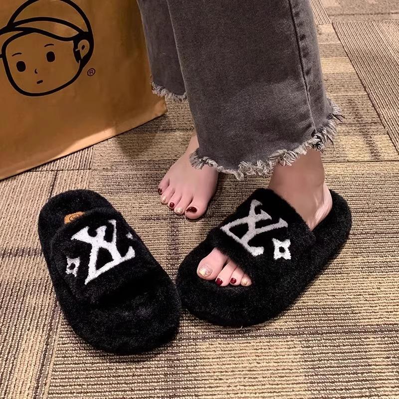 Europäisches Alphabet flauschige Hausschuhe Damenbekleidung 2025 neu Herbst und Winter dicker Boden erhöhend Internet-Berühmtheit super angesagt flauschige Baumwollpantoffeln