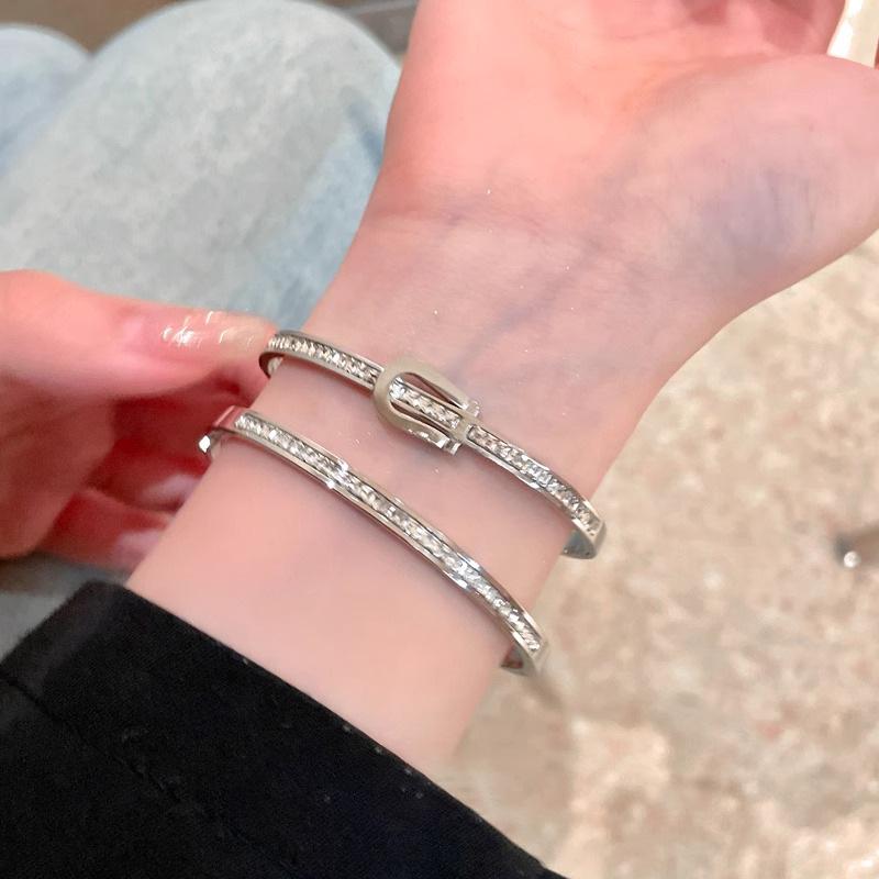 Roségoldfarbenes Sternenhimmel Titanstahl Damen Luxusarmband - Nicht verblassend, Schlichtes Kreisdesign