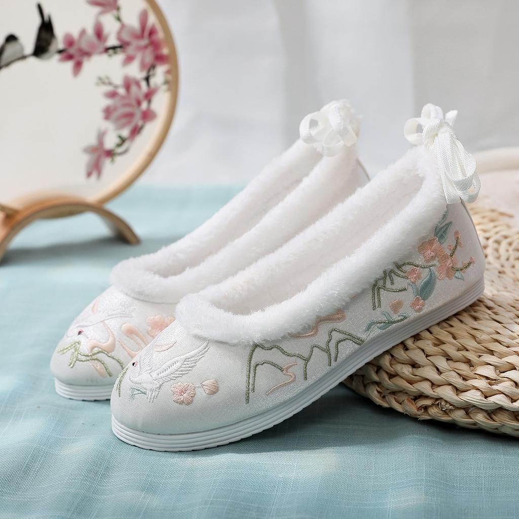 Maokou has fairy, new flat-soled bow shoes, new antique lace-up shoes, embroidered shoes, Hanfu shoes, cloth shoes.
