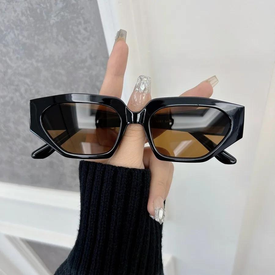 Cute Square Designer Sunglasses Women Men Small Frame Stylish Sun Glasses Female Male Brand Fashion