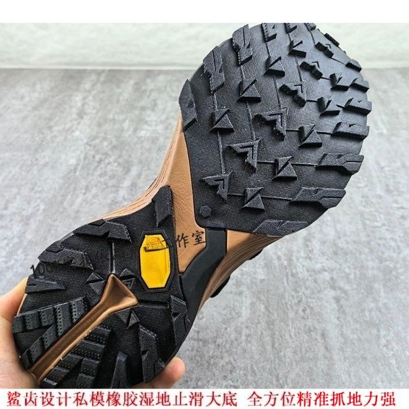 Klassische Marke Bequemer Rutschfester Outdoor-Wanderschuh Heißer Verkauf Bergsteigerschuh Top-Qualität Tragbare Trekking-Sneaker