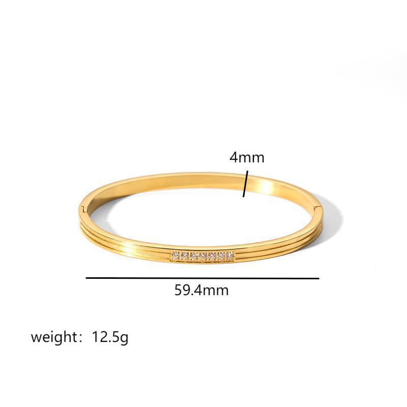 Geometric Star Stainless Steel Bracelet With 18k Gold Plating For Fashionable Women