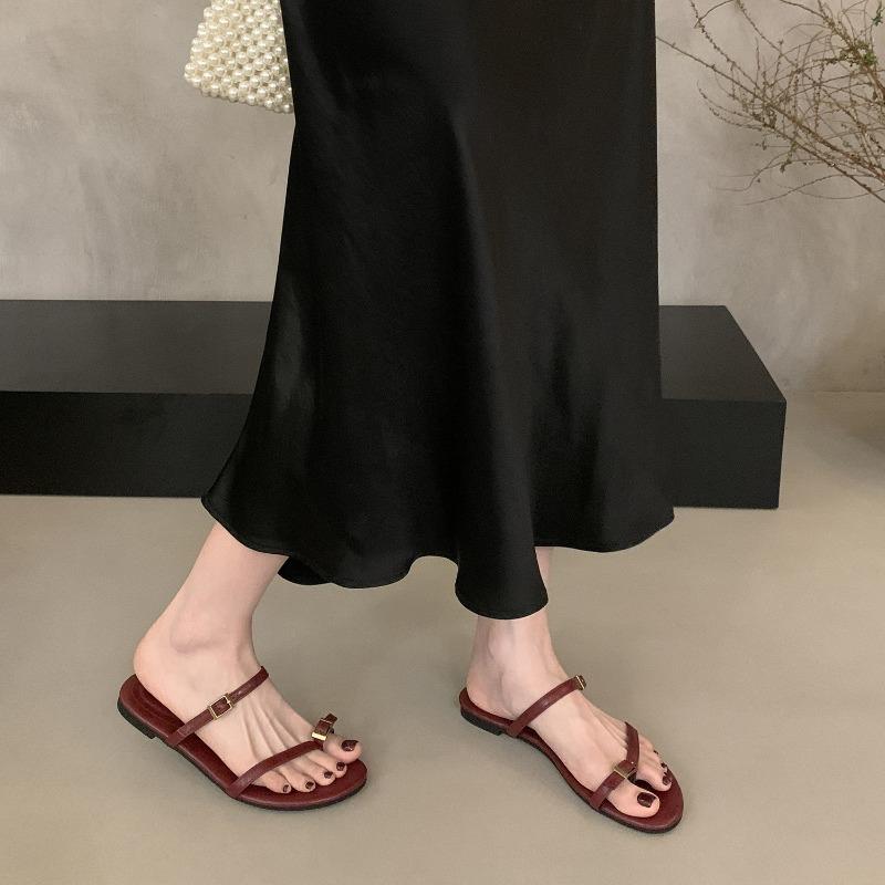 Flats Women's Slippers Clip Toe Shoes Summer Walking New Woman Sandals 2025 Designer Slides Dress Sandalias De Mujer