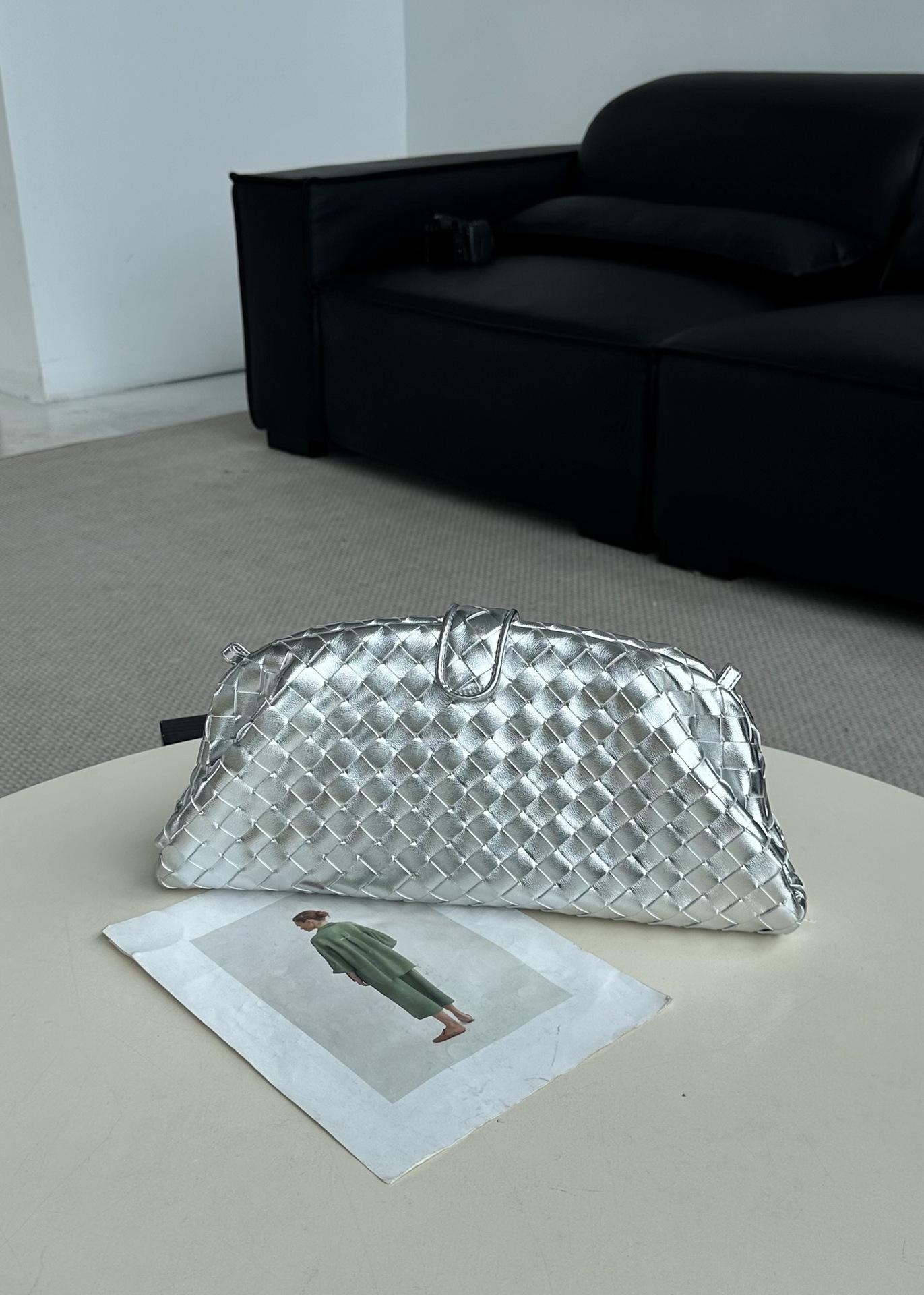 Hand-woven shoulder bag temperament chain handbag versatile underarm cloud bag pleated commuter shoulder bag