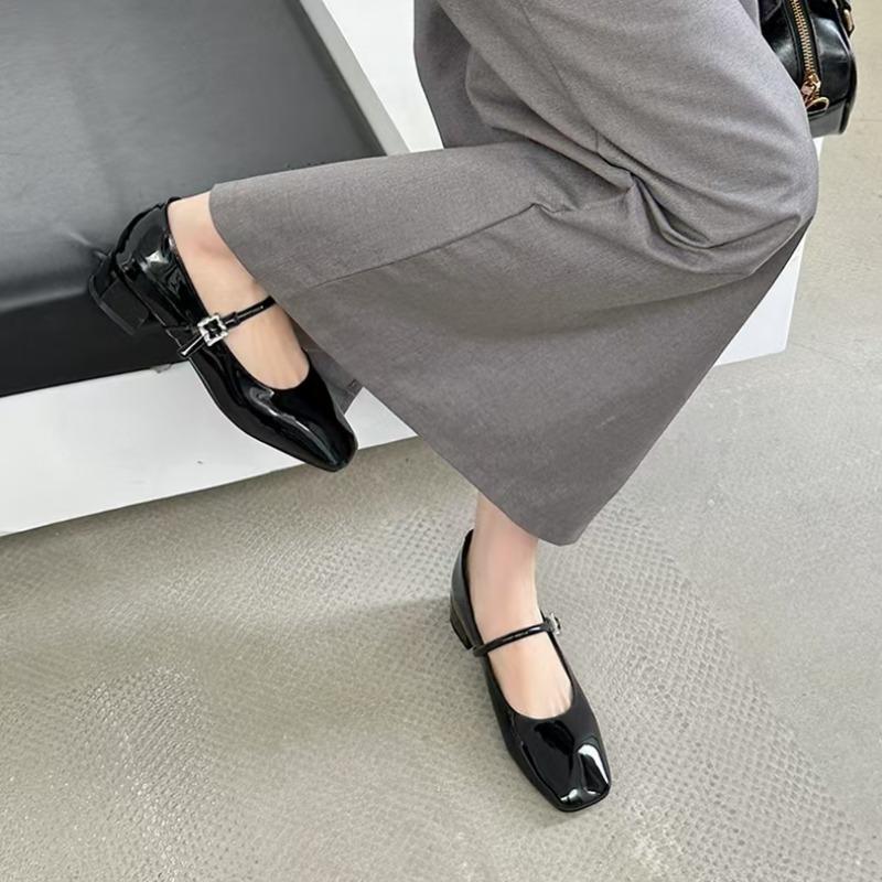 Pointed Toe Women Loafers Black Brown White Casual Mules Shoes Belt Buckle Shallow Slip On Low Flat Heeled Party Pumps Size 40