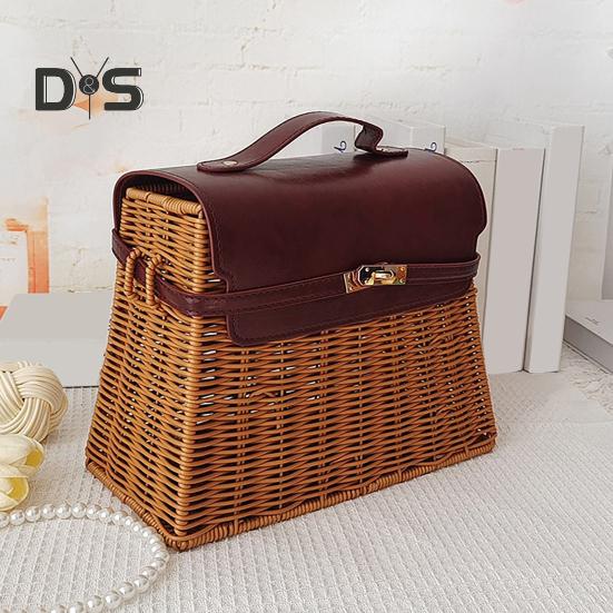 Gift Basket with Swinging Clasp Faux Rattan Woven Basket with Handle Party Favor Storage Basket for Chocolates Candies Wedding Birthday