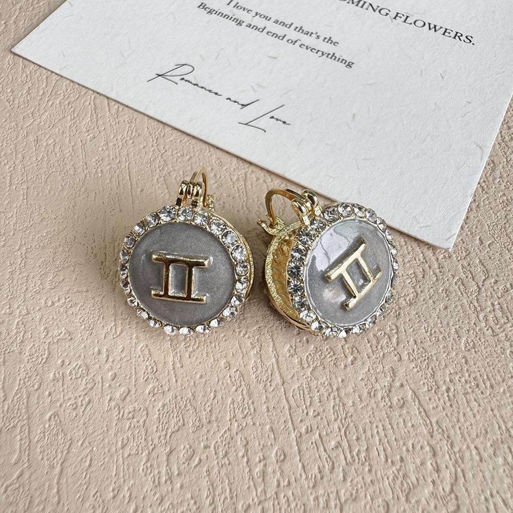 Light Luxury High-End Geometric Constellation Earrings Niche Design Oil-Dripping Ear Buckle French Retro Light Luxury Temperament Earrings Women