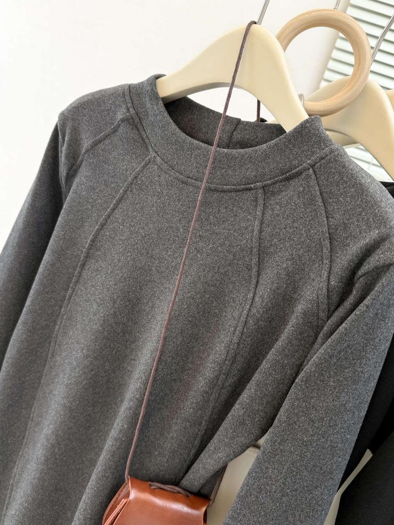 Women's Loose Fit Thermal Fleece T-Shirt - Solid Color, Round Neck, Long Sleeve, Korean Style for Autumn and Winter