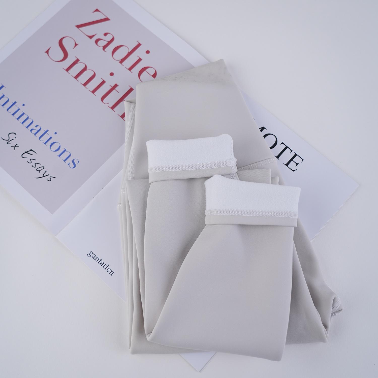 

Women s High-Waisted Fleece-Lined Yoga Leggings - Slimming, Warm, and Comfortable Fitness Pants Extra Large