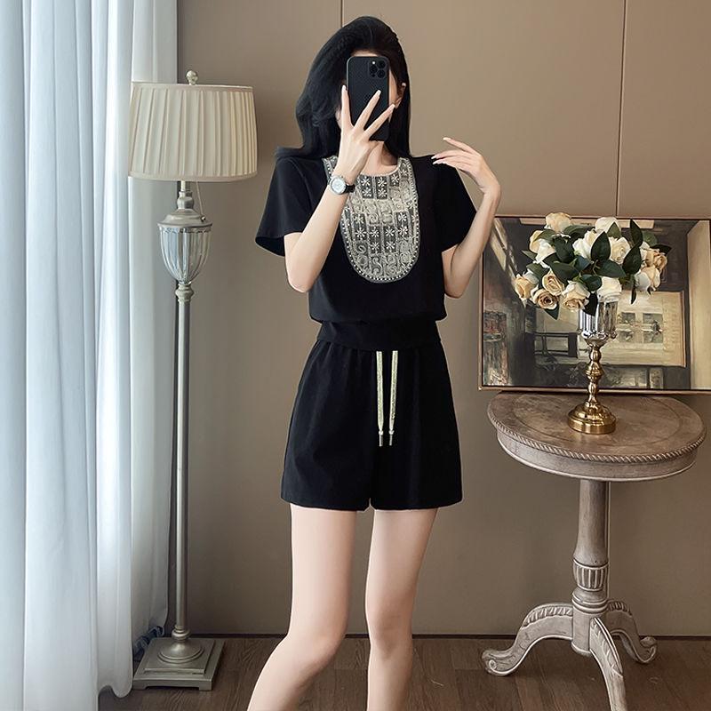 

Petite Women s Trendy Black Short Sleeve Rhinestone Two-Piece Sportswear Set M [Recommended 91-105 jin]