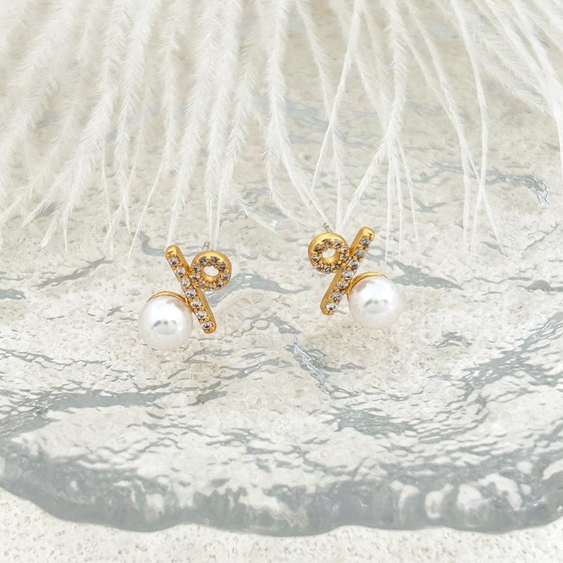

Stylish And Compact Micro-Inlaid Zircon Versatile Stud Earrings For Women золотий