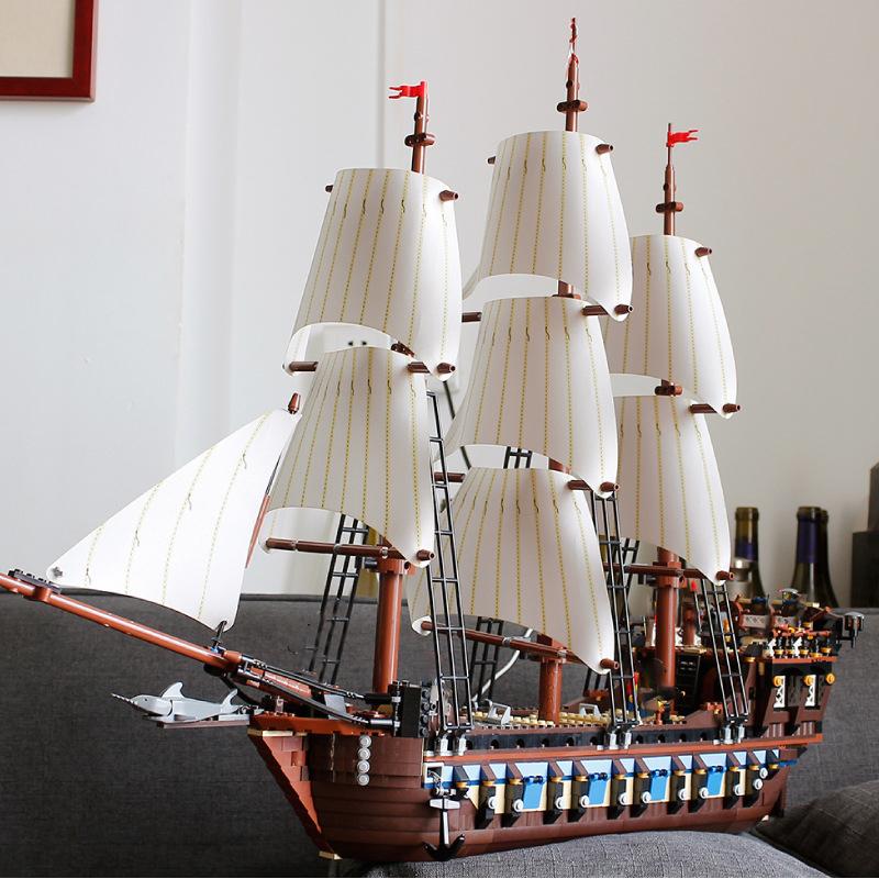 NEW 1664pcs Pirates Ship Imperial Caribbean Building Blocks Set Flagship Model Compatible 10210 18007 Birthday Gifts For Kids