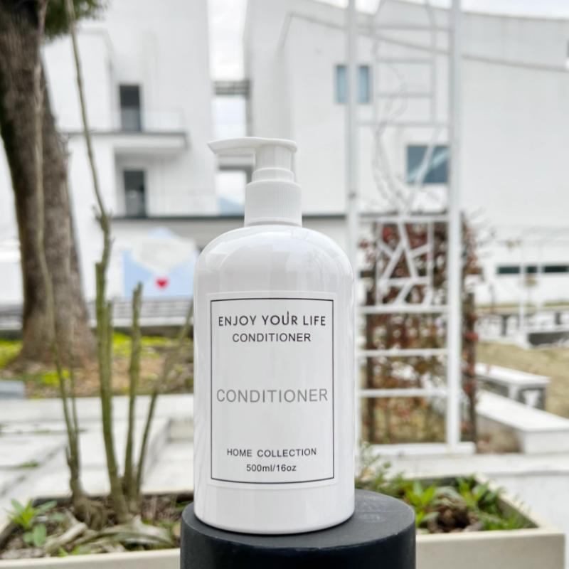 

500ml Empty Bathroom Dispensers Shampoo And Conditioner Dispenser Bottles Refillable Lotion Press Type Bottle Bathroom Accessory