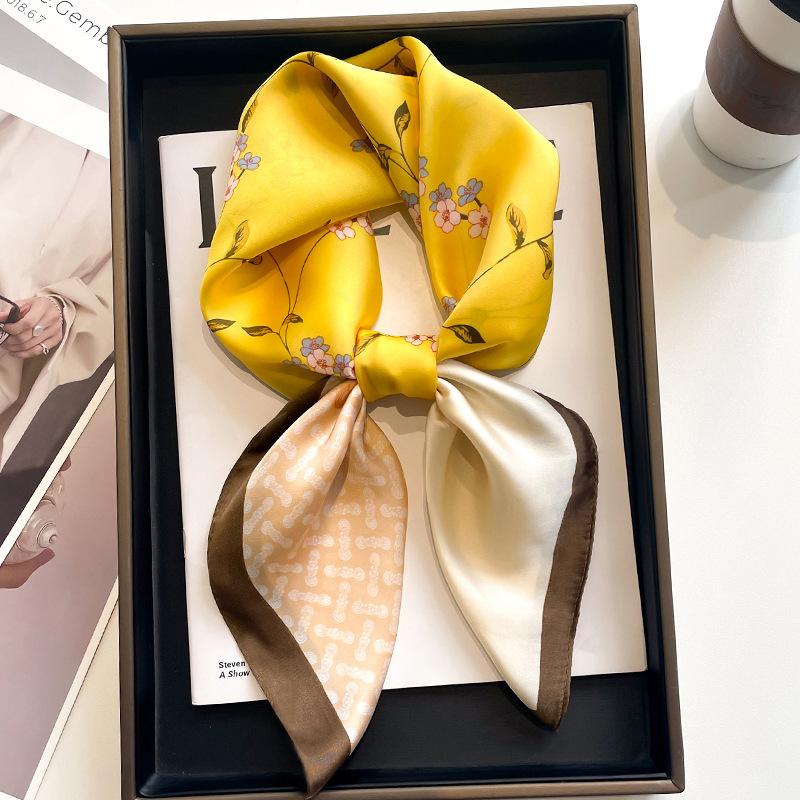 Silk Scarf for Women Square Scarf Versatile Professional Silk Scarf Retro Printed Scarf