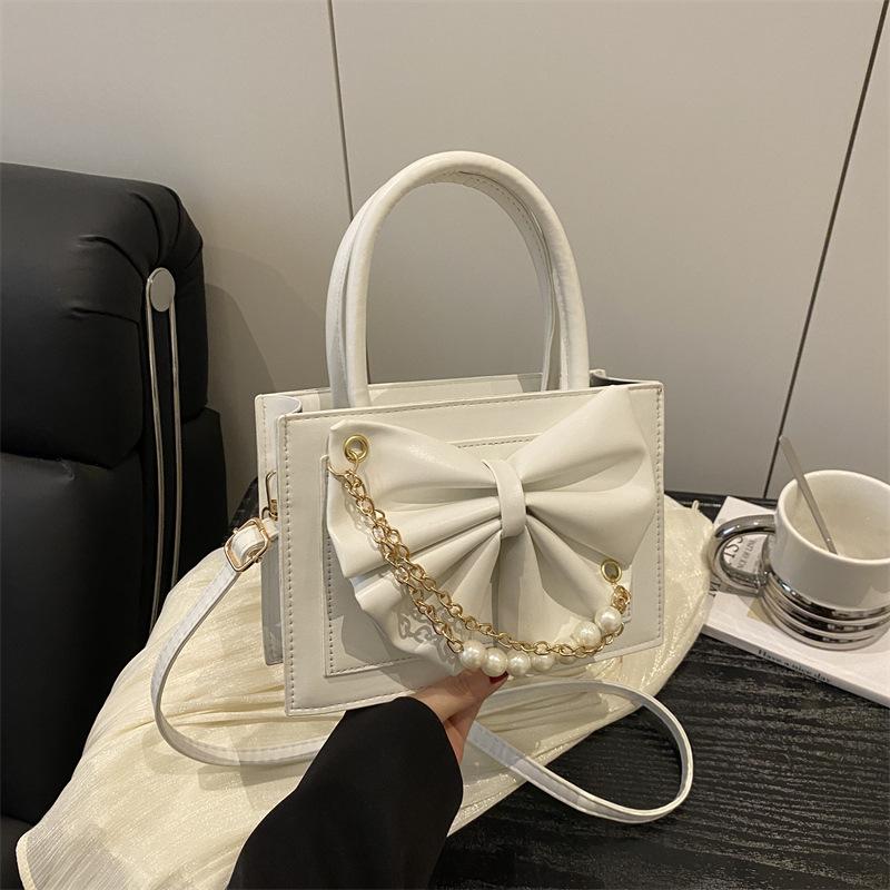 Elegant Pleated Bow Design PU Shoulder Bags for Women Solid Color Pearl Chain Ladies Crossbody Bag Simple Female Square Handbags