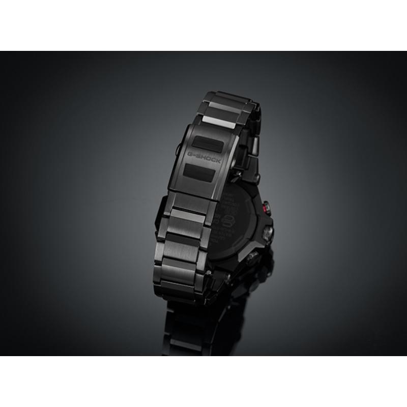 Casio Men's Stainless Steel 200M Water Resistant Quartz Watch MTG-B2000BD-1A4