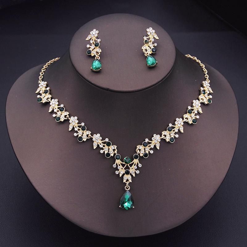 Exquisite Dangle Earrings and Necklace for Women Elegant Jewelry Set Flower Design Shining Rhinestone Necklace Set Wedding