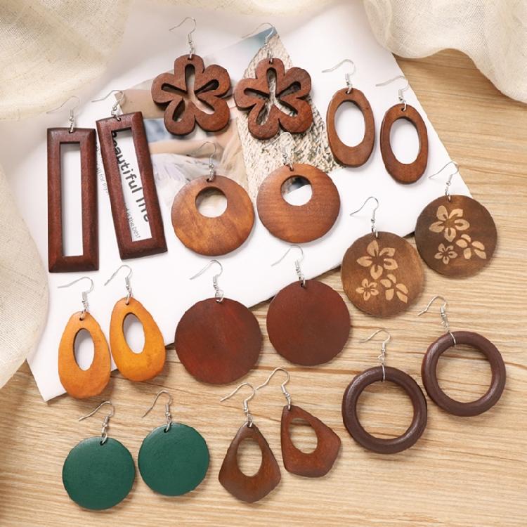 Elegant Wooden Earrings Geometric Design Lightweight And Comfortable Great For Enhancing Fall And Winter Fashion Styles