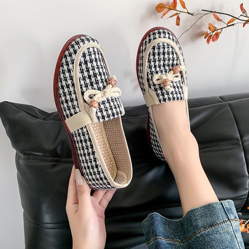 Fashion Flat Canvas Woman Footwear Shoes for Women Loafers Slip on Chic Point Hot and Low Price Urban Cotton Fashion Casual