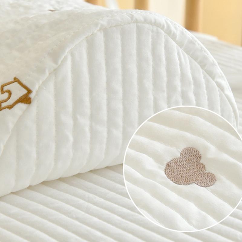 Baby Cot Hanging Storage Bag Bedside Hanging Storage Pocket Cotton Bag for Organizing Diapers & Toy Beside this crib