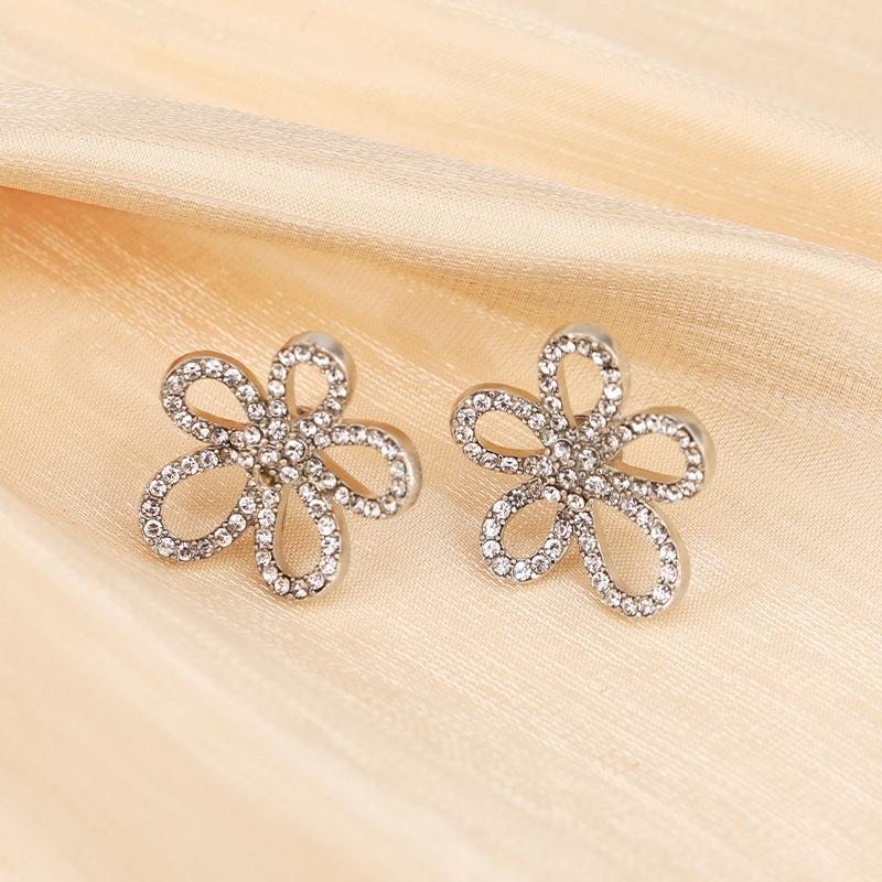 Vijfblaadjes Bloem Ketting Vrouwelijke Zonnebloem Sleutelbeen Ketting Temperament Camelia Oorbellen Ketting Accessoires