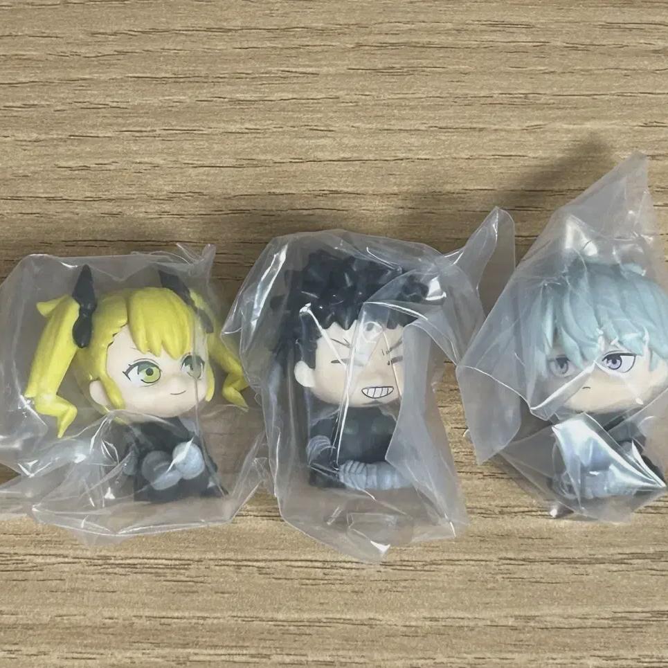 

Монстр Нет. 8 Фигурка Гача Суварасэтай