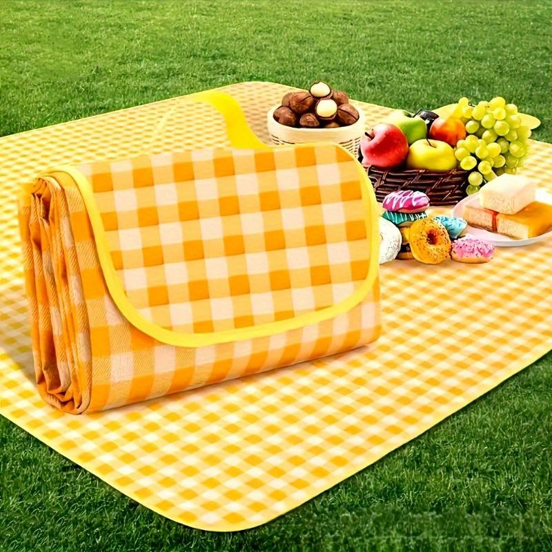 

Sand-Proof Picnic Blanket - Yellow And White Checkered Design With Orange Border - Foldable, Durable Non-Woven Fabric, Suitable For Camping, Hiking 100*150
