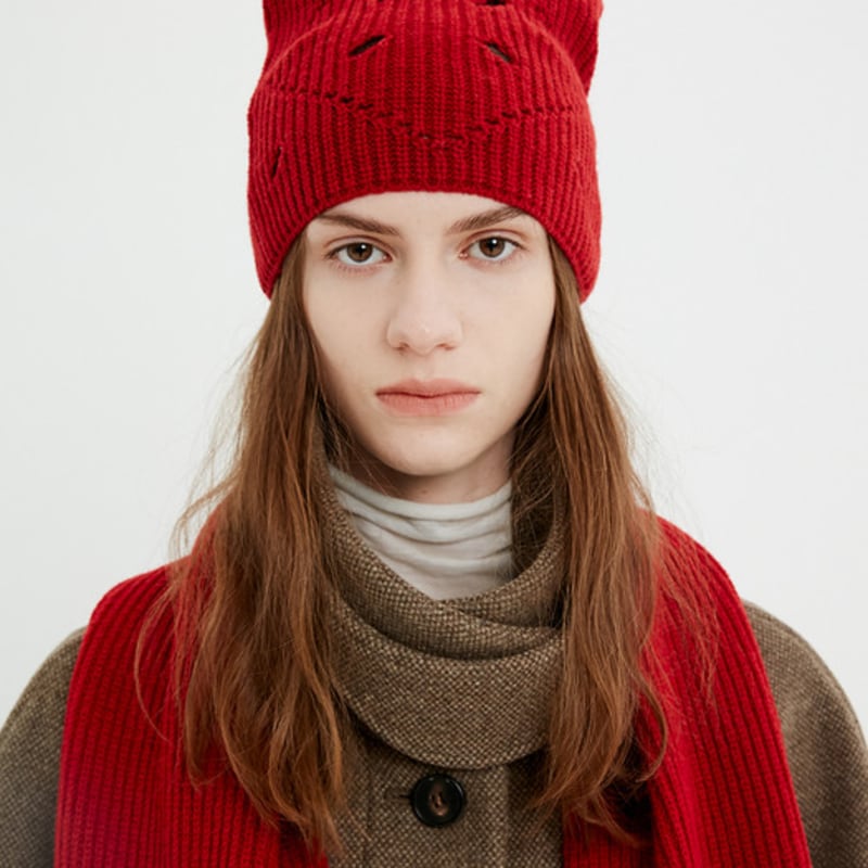 

MOONSUN Argyle Hole Knit Beanie / Holiday Red One