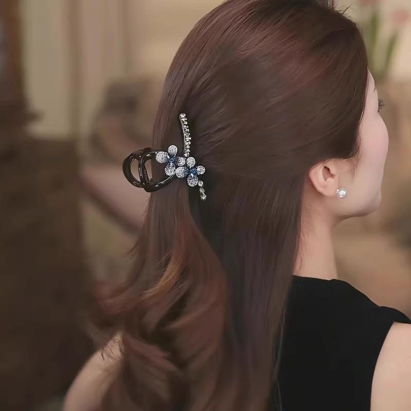 Light Luxury Water Drilled Butterfly Hair Clip For Women With Elegant Style