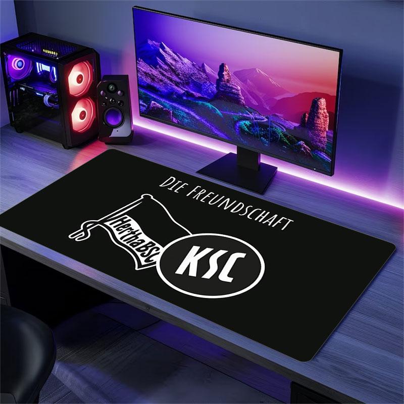Hertha BSC Mauspade, Große Gaming-Schreibtischmatte, Rutschfestes XXL-Mauspad für Laptop & Tablet, Mini-PC-Spielmatte mit genähten Kanten