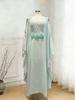 Elegantes einfarbiges Blumen-Kaftan-Kleid - Nahöstlicher Stil