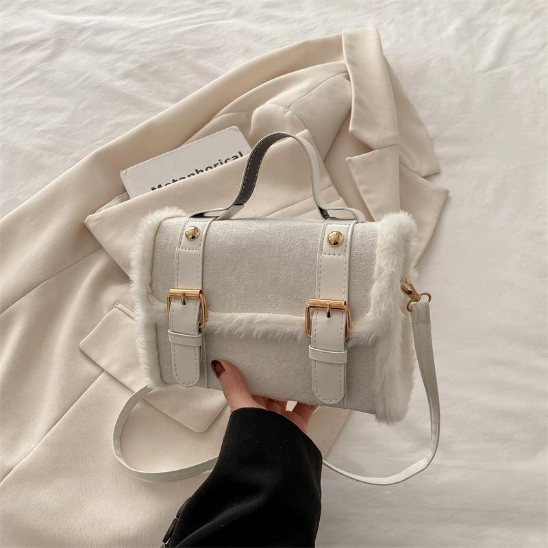 Casual autumn and winter lamb wool plush bag women's new trendy messenger bag simple popular belt square bag