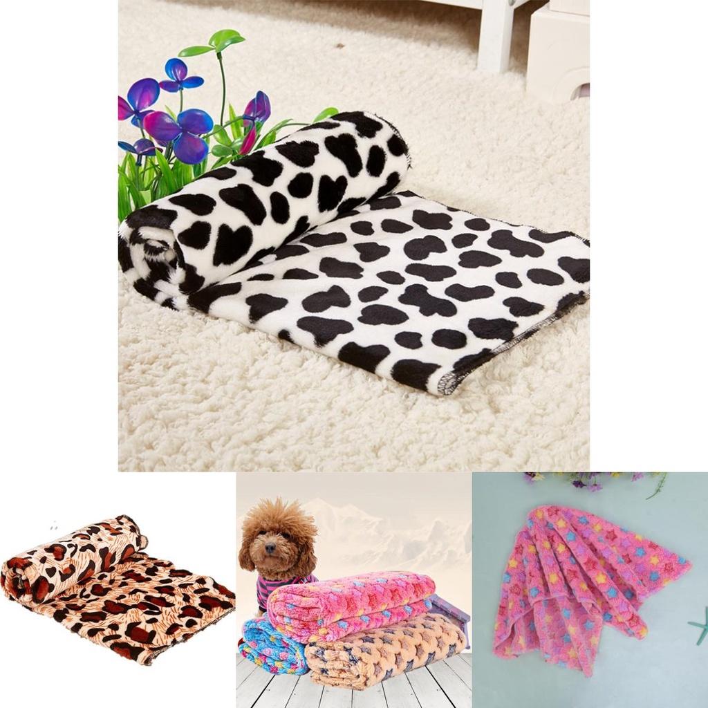 Soft And Cozy Coral Wool Pet Blanket For Dogs And Cats In Autumn And Winter