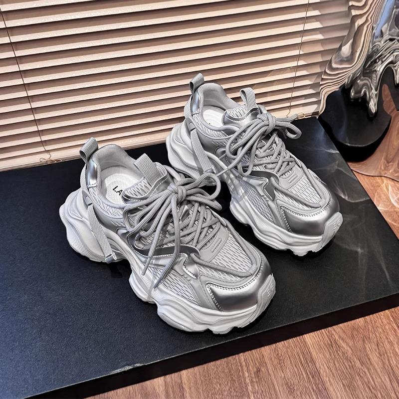 Paris dad shoes women's 2025 spring and summer new thick-soled heightened mesh breathable and lightweight silver casual sports shoes