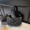 Premium texture niche underarm bag women's 2025 new trendy retro shoulder messenger bag versatile dumpling bag