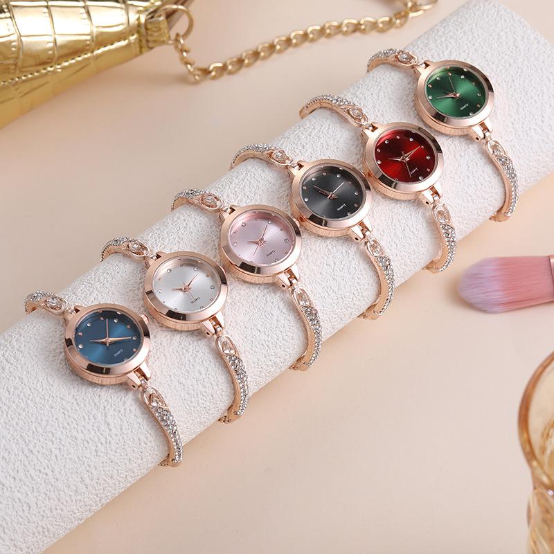 UTHAI V4 Nové dámské quartzové hodinky Voda Diamant Dámské náramkové hodinky Malý ciferník Tenký nastavitelný šperk Dívčí hodinky Náramek