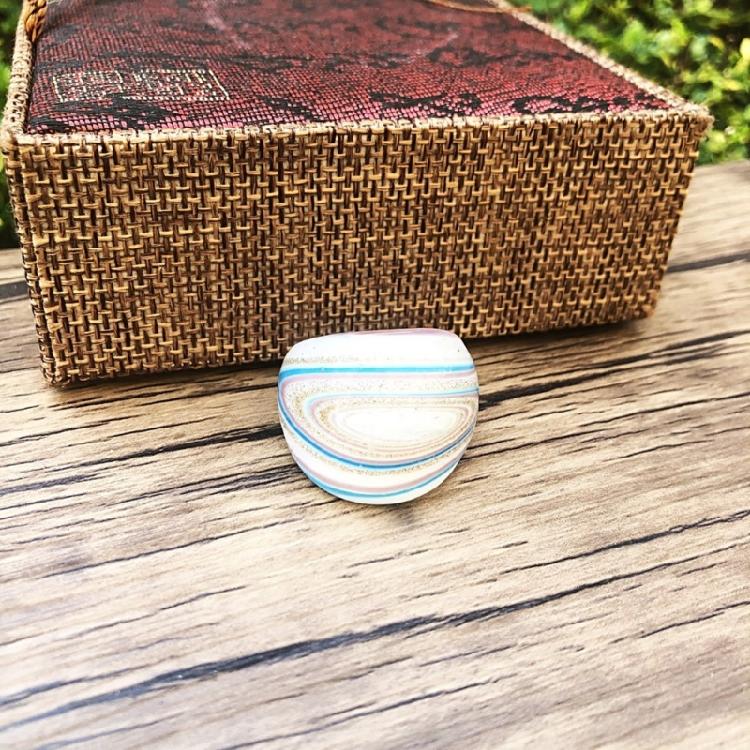 Umělecky zhotovené skleněné prsteny s květinovými motivy obalené drátkem Etnické galaktické téma Pohodlné šperky Kulturní designy