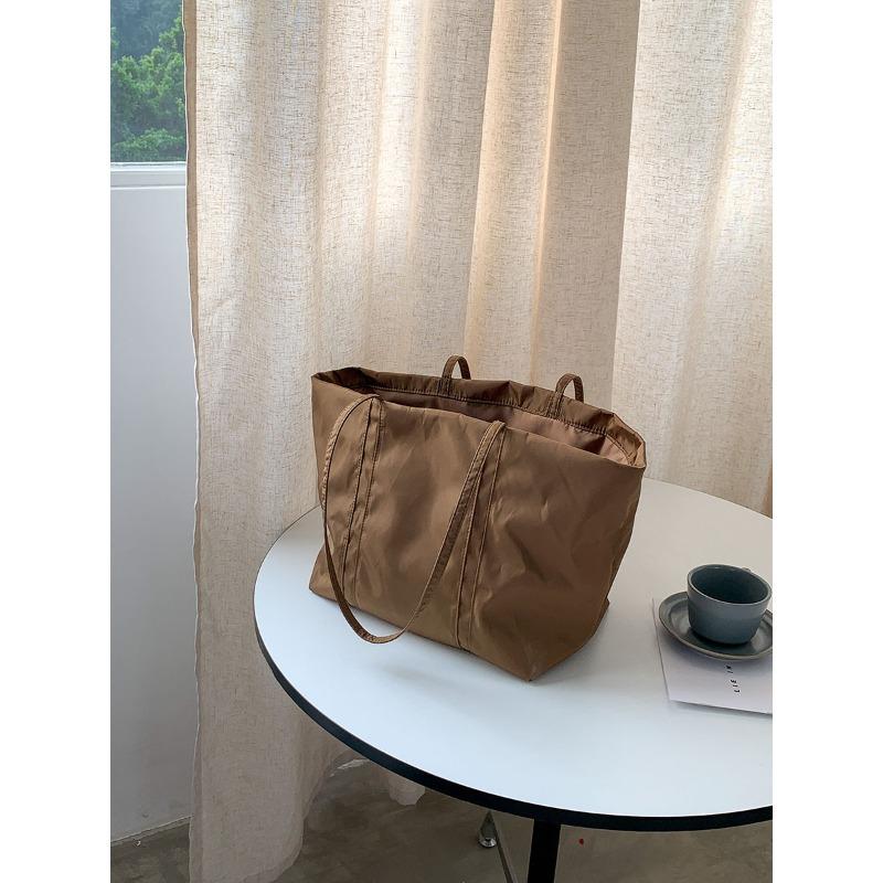 

New spring women s shoulder large bag casual commuter bag large capacity nylon tote bag коричневый