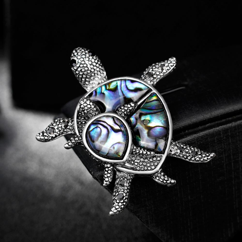 Fashion Unique Design Metal Animal Brooches For Women Classic Personality Enamel Double Turtles Brooch Pins Jewelry Gifts