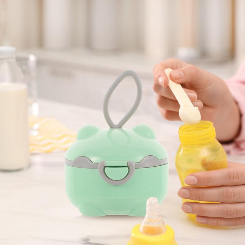 Portable Formula Storage Container Light Green For Freshness